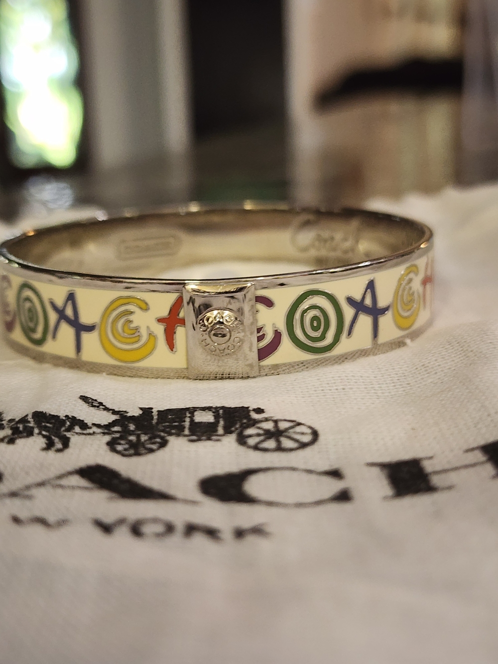 Coach Cream Enamel Signature Bangle Bracelet With Coach Dustbag